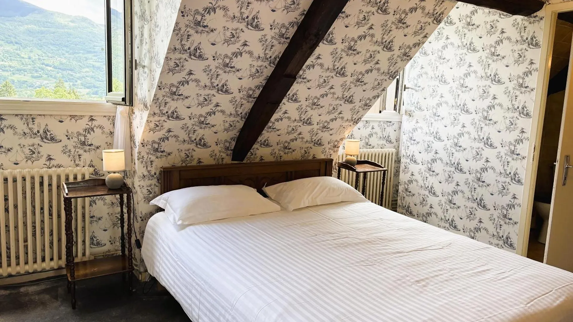 Logis Hotel Beau Site Argelès-Gazost 3*,  Γαλλία