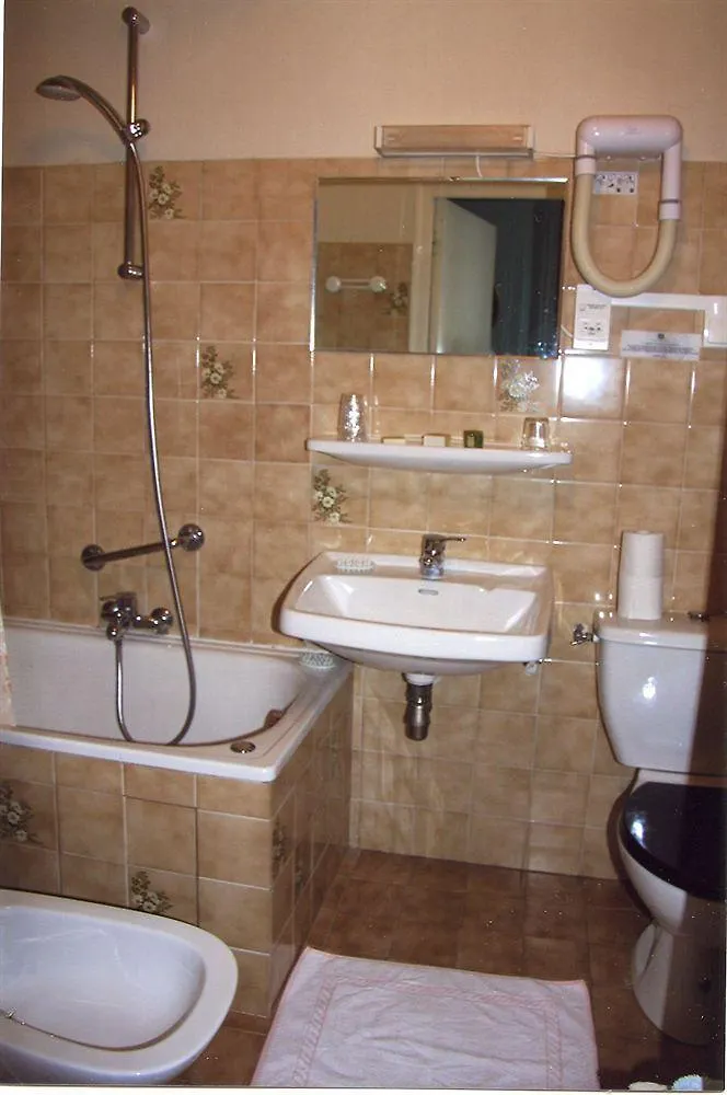 Logis Hotel Beau Site Argelès-Gazost 3*,