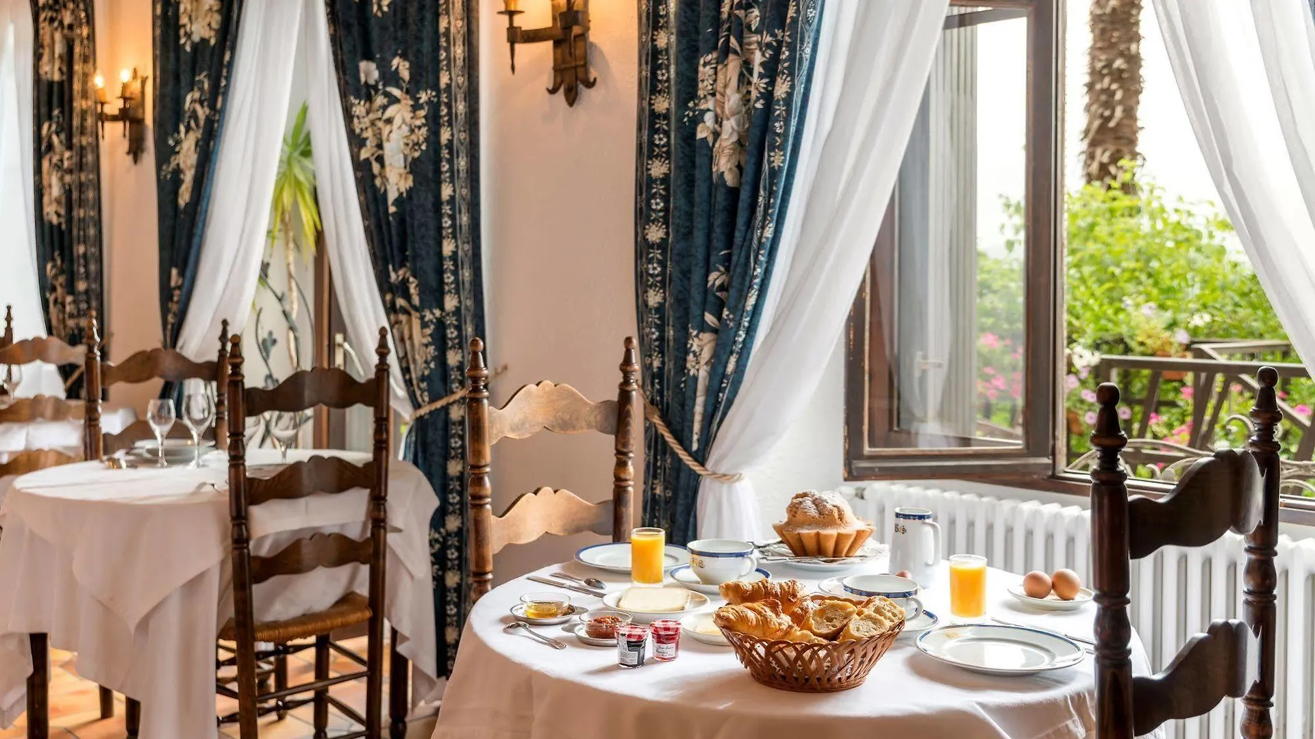 ***  Logis Hotel Beau Site Argelès-Gazost Francia